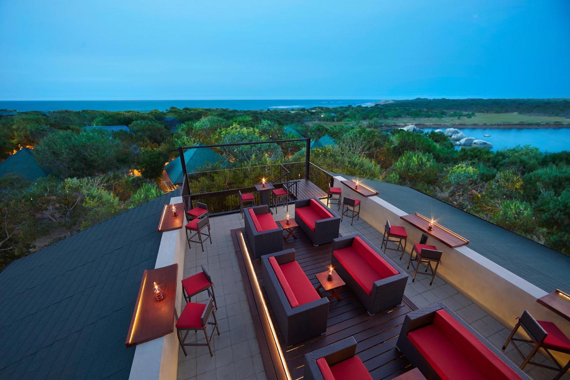 Cinnamon Wild Yala Kültér fotó The rooftop bar at the hotel