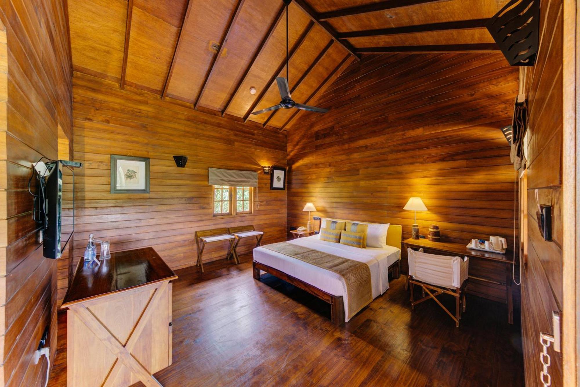 Cinnamon Wild Yala Kültér fotó A bedroom at the resort